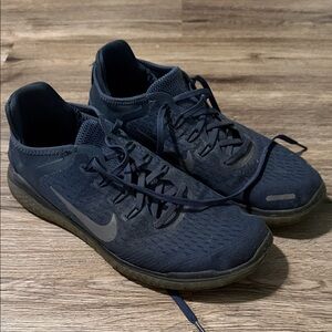 Nike Men's Dark Blue Athletic Shoes